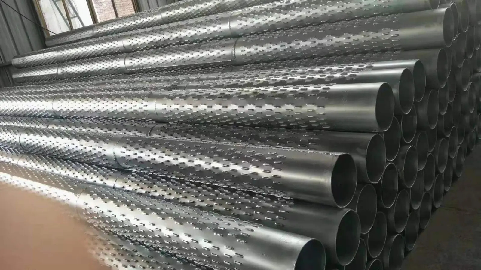 厂家分析不锈钢滤水管滤网外刮刀过滤器